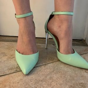 Call it Spring mint transparent heel size 7.5